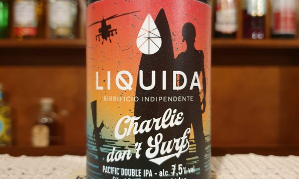 RECENSIONE: LIQUIDA – CHARLIE DON’T SURF
